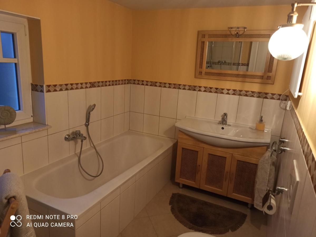 Schoene 77Qm Wohnung In Gehobener Lage Direkt Am Wald Rodenbach  Buitenkant foto